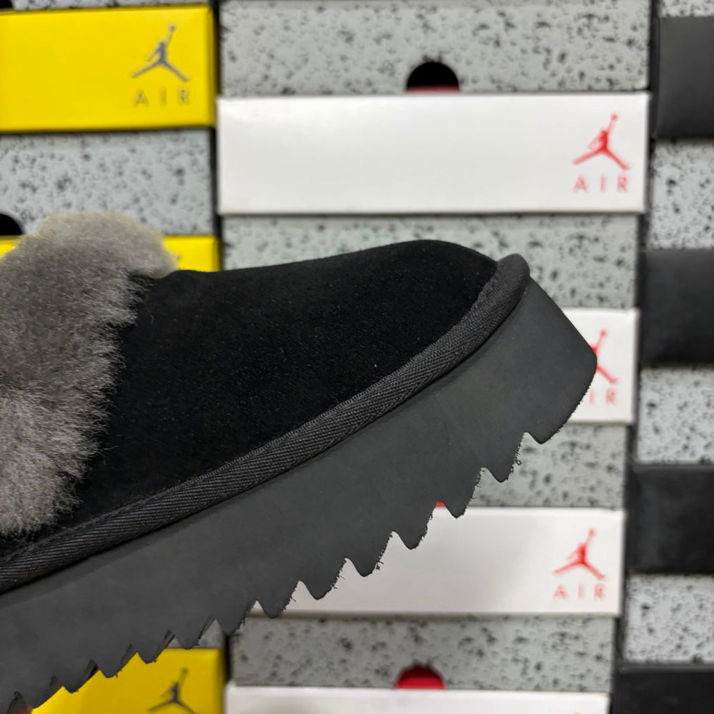 UGG Kallen Fold-Over Shearling Mule – Suede Open-Back Slipper with Grey Shearling Cuff & Chunky Lug Platform Sole in Black